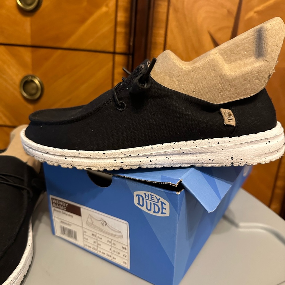 Women’s Black and White Hey Dude Wendy Shoe Size 6